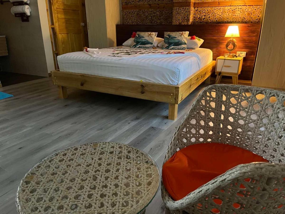 Finolhu Beach Guest House Фелидху Экстерьер фото